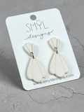 White minimalist scalloped dangle earrings