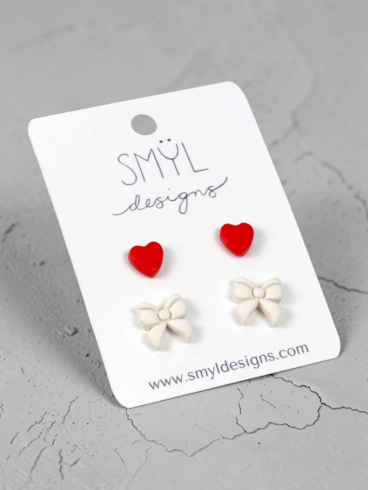 Red hearts with white bows stud pack by SMYL Designs